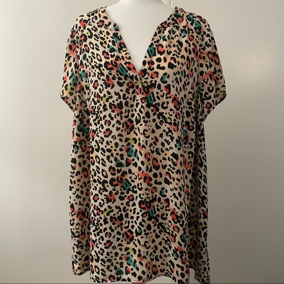 Hi-Low Tunic Georgette Watercolor Leopard - Picture 2 of 7